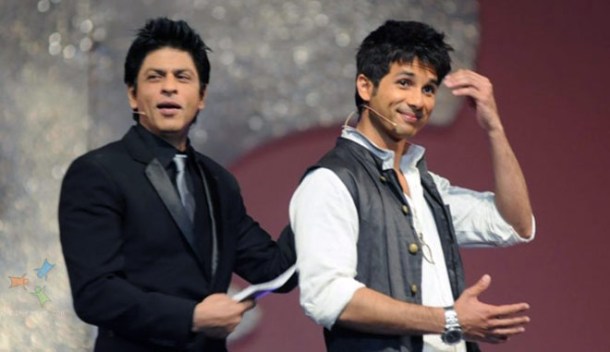 shahid kapoor, shah rukh khan, shahid shahrukh awards host