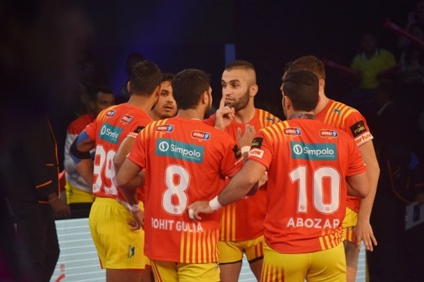 Pro Kabaddi season 5: Gujarat Fortunegiants thump U Mumba 39-21 in Ahmedabad opener