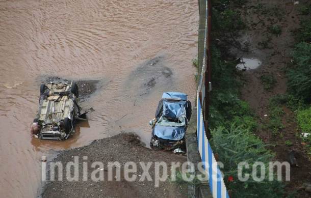 Mumbai, Mumbai rains, Mumbai rains aftermath, Mumbai after rains, Mumbai waterlogging, Maharashtra, Mumbai rains photos, Mumbai rains pictures, Mumbai photos, Indian express photos