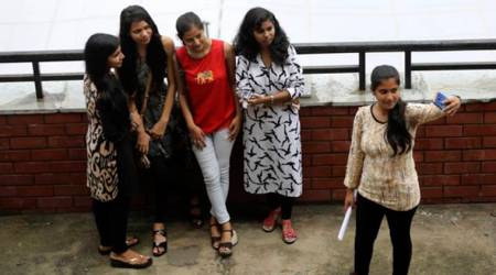 Selfie on Brahmaputra bridge to cost Rs 10,000!