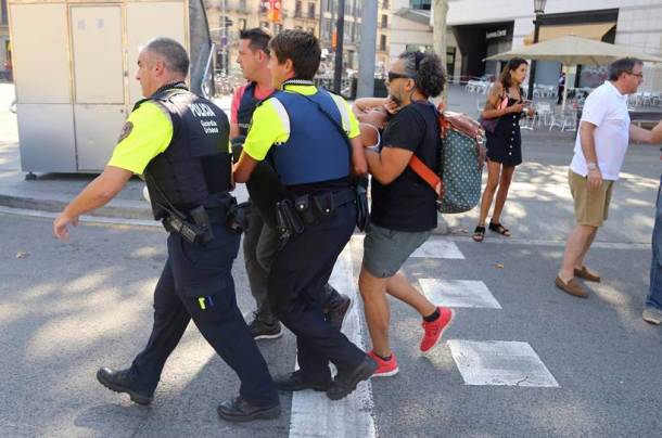 barcelona terror attack, barcelona van attack, barcelona terror attack, barcelona attack death toll, barcelona city centre, las ramblas, placa catalunya, spain van accident, barcelona news, latest news