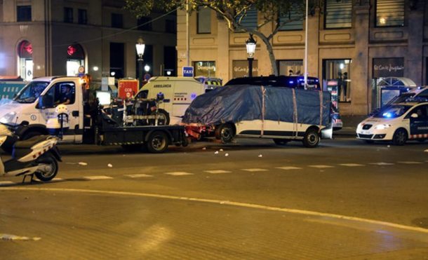 barcelona terror attack, barcelona van attack, barcelona terror attack, barcelona attack death toll, barcelona city centre, las ramblas, placa catalunya, spain van accident, barcelona news, latest news