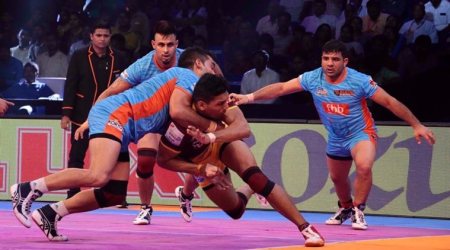 Live Pro Kabaddi season 5, Bengal Warriors vs Patna Pirates: Kolkata 11-24 Patna