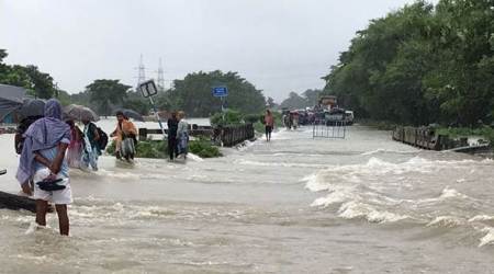 Flood wreaks havoc in Seemanchal, water enters homes, snaps communication links