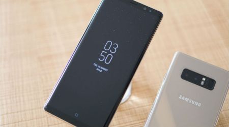 Samsung seeks to restore reputation with flame-free Note 8
