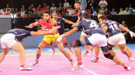 Pro Kabaddi 2017: Gujarat Fortunegiants beat Jaipur Pink Panthers 27-20; Patna Pirates, UP Yoddha play out 27-27 tie