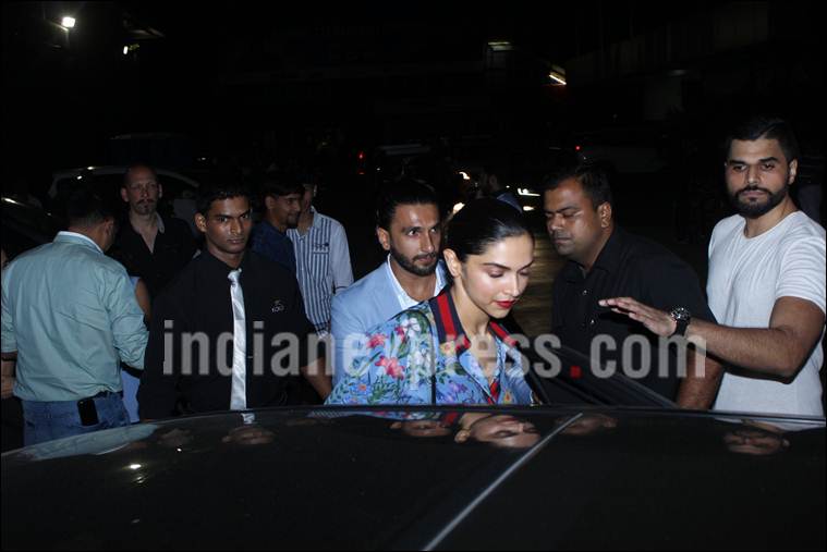 ranveer singh, deepika padukone, ranveer deepika dinner date, ranveer deepika photos,