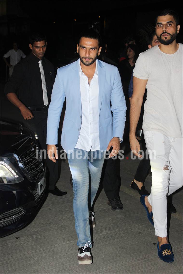 ranveer singh, deepika padukone, ranveer deepika dinner date, ranveer deepika photos,