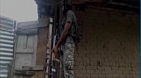 Shopian encounter highlights: Army Major, jawan killed; militants trapped