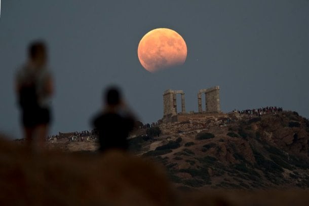 lunar eclipse, partial lunar eclipse, lunar eclipse india, full moon, what is lunar eclipse, lunar eclipse pictures, watch lunar eclipse, lunar eclipse kolkata, penumbral eclipse, moon, earth, sun, science news