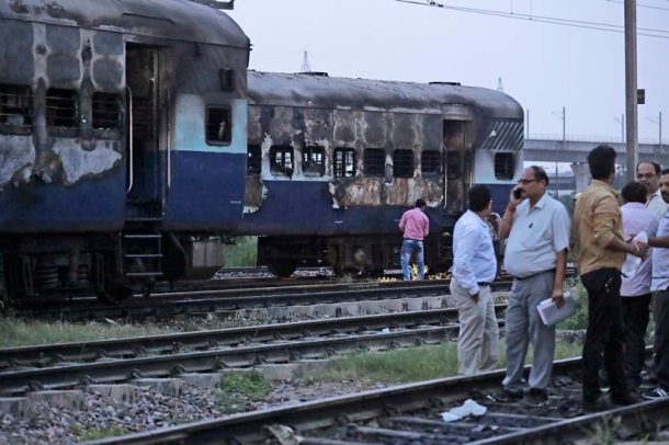 gurmeet ram rahim singh conviction, gurmeet ram rahim singh, panchkula violence, dera followers violence, dera supporters violence, dera sacha sauda, violent clashes, panchkula, punjab, haryana, sirsa, photos,panchkula violence photos, indian express news