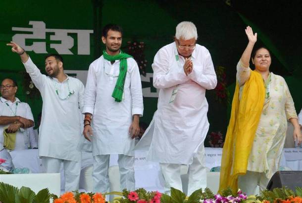 RJD Rally Patna photos, RJD rally, RJD Patna rally, rjd rally, patna rally, anti bjp rally, lalu yadav, lalu prasad yadav, mamata banerjee, jdu, congress, bjp, sp, akhilesh yadav, ghulam nabi azad, india news, indian express news