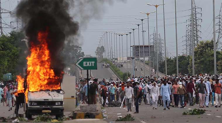 gurmeet ram rahim singh conviction, gurmeet ram rahim singh, panchkula violence, dera followers violence, dera supporters violence, dera sacha sauda, violent clashes, panchkula, punjab, haryana, sirsa, photos,panchkula violence photos, indian express news 