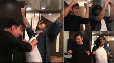 Akshay Kumar, Ranveer Singh celebrate Toilet Ek Prem Katha's success with a cheap dance leaving us in splits. Watch video