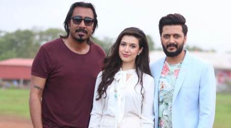Riteish Deshmukh makes debut in pop world with Arko Pravo Mukherjee’s song Aainda. See photos