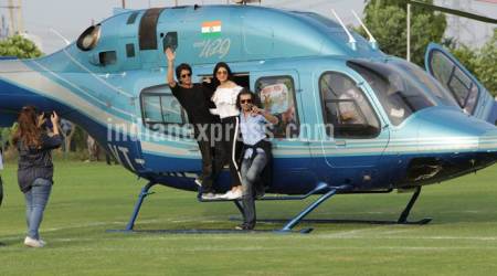 Shah Rukh Khan, Anushka Sharma and Imtiaz Ali take a chopper ride