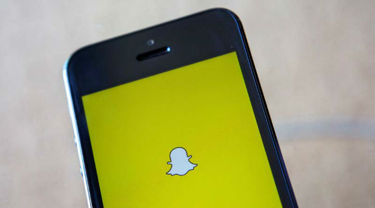 Snapchat, scripted content, traditional broadcasters, The Voice, Snapchat show, Snapchat video content, Snapchat vs Instagram, Snapchat features