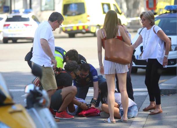 barcelona terror attack, barcelona van attack, barcelona terror attack, barcelona attack death toll, barcelona city centre, las ramblas, placa catalunya, spain van accident, barcelona news, latest news