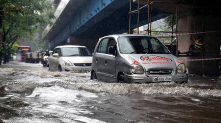 Mumbai rains: 2,600 calls in 24 hours; panicked families to diabetics asking for food
