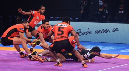 Live Pro Kabaddi season 5, U Mumba vs Jaipur Pink Panthers: Mumbai 36-39 Jaipur