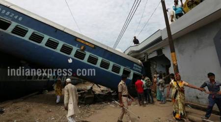 Utkal Express derailment: Suresh Prabhu asks Railway Board to fix responsibility, officials says happened due maintenance work