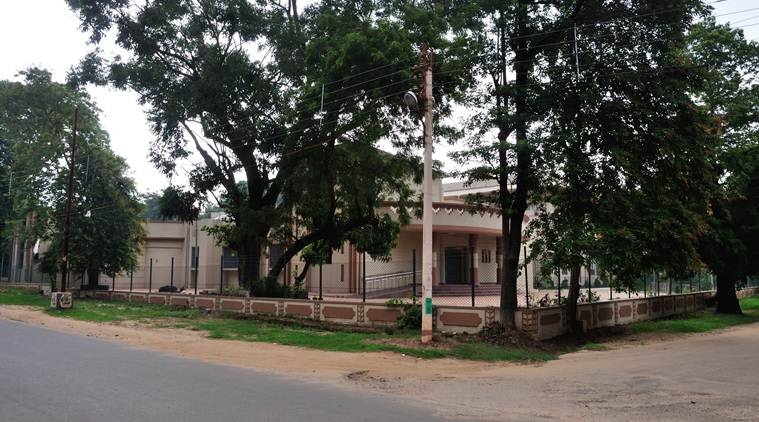 visva bharati university, santiniketan, Acting Vice-Chancellor Swapan Kumar Dutta, kolkata, west bengal, indian express news