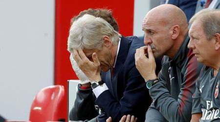 Arsenal taunted by English police on transfer deadline day