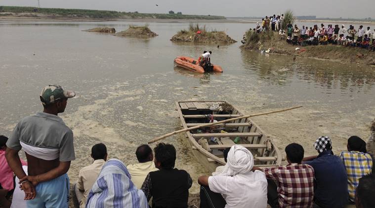 Baghpat, Baghpat boat capsize, Yamuna, Yamuna boat capsize, Uttar PRadesh boat capsize, yamuna river, uttar Pradesh news, india news, indian express news