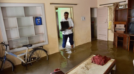 Heavy rains cause flooding in parts of Bengaluru