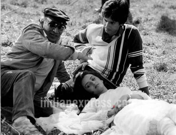 On Yash Chopra's 85th birth anniversary, here are some unseen pictures of the iconic filmmaker