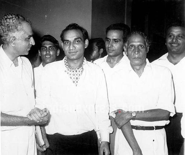 On Yash Chopra's 85th birth anniversary, here are some unseen pictures of the iconic filmmaker
