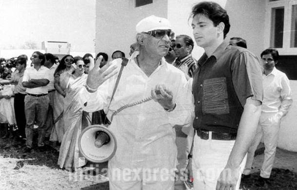On Yash Chopra's 85th birth anniversary, here are some unseen pictures of the iconic filmmaker
