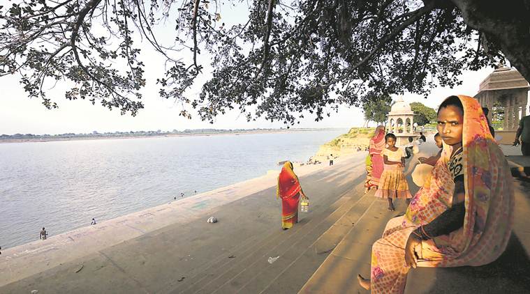 swachh bharat, down the ganga, open defacation, ganga cleaning, toilets in india, building toilets, Gamhar village, Uttar Pradehs, BIhar, Ganga, Swachh Bharat Abhiyan