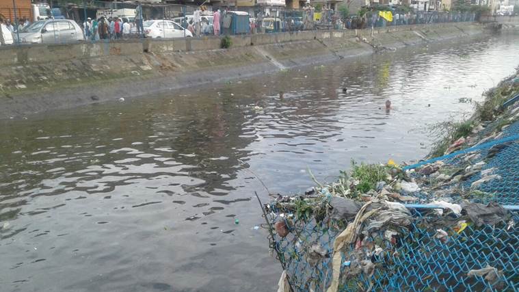 Ghazipur, Ghazipur landfill, Ghazipur landfill site, Ghazipur landfill site caves in, garbage, ghazipur garbage, ghazipur news