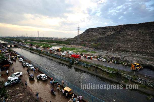 ghazipur news, ghazipur, gazipur delhi, ghazipur landfill pics, garbage dump gazipur pics, ghazipur delhi landfill photos, gazipur landfill site images, ghazipur landfill site delhi, gazipur, ghazpur landfill, ghazipur dumping ground, gazipur news, gazipur delhi news, ghazipur garbage dump, landfill, indian express