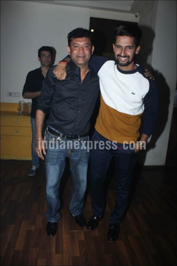 Sargun Mehta's birthday bash: Husband Ravi Dubey, friends Asha Negi, Ridhi Dogra make it special for the Punjabi superstar