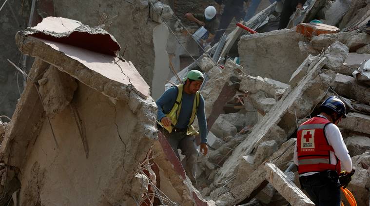 mexico earthquake, mexico earthquake deaths, mexico quake pictures, earthquake in mexico, us geological survey, mexico earthquake magnitude, mexico city quake