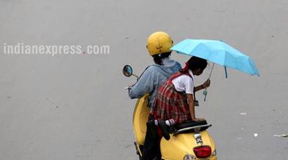Delhi rains bring respite from heat, but disrupt smooth traffic movement