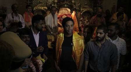 Ronaldinho visits Mumbai’s Siddhivinayak temple