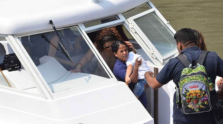 Gauri Khan, Gauri Khan birthday celebrations, Shah Rukh Khan, Shah Rukh Khan photos, abram, abram latest photos, srk gauri abram, Farah Khan