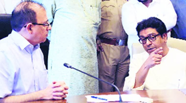 Raj Thackeray, Hawkers, fight against hawkers, Elphinstone stampede, Mumbai politics, Bihar hawkers, North Indian Hawkers, India News, Mumbai News, Indian Express