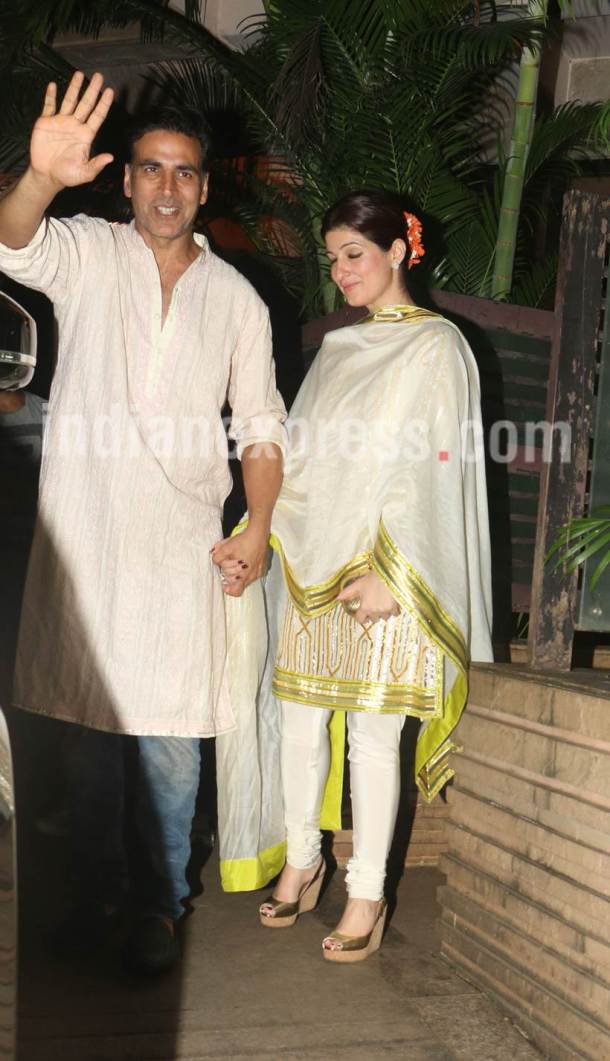 Akshay Kumar, Twinkle Khanna, Akshay Kumar Twinkle Khanna photos, Akshay Twinkle Diwali party photo