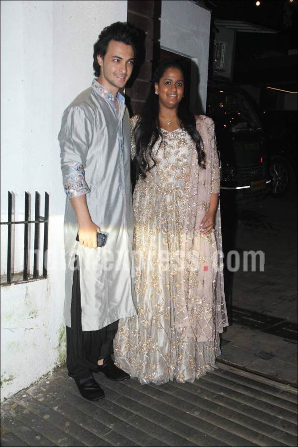 ayush sharma, arpita khan sharma, ayush arpita aamir khan party