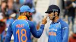 People are undervaluring Dhoni's experience: Gilchrist