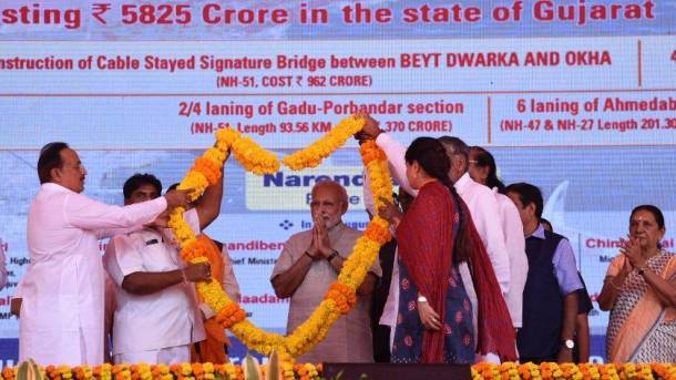narendra modi, gujarat, narendra modi gujarat visit, narendra modi gujarat visit pics, modi gujarat pictures, narendra modi gujarat projects, gujarat development projects, gujarat, Dwarkadheesh Temple,indian express