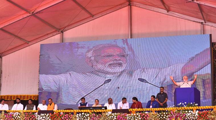 narendra modi, gujarat, narendra modi gujarat, narendra modi gujarat visit, narendra modi gujarat live updates, gujarat live updates, gujarat, Dwarkadheesh Temple, dwarka, Gandhinagar, Vadnagar, BJP, india news, indian express news