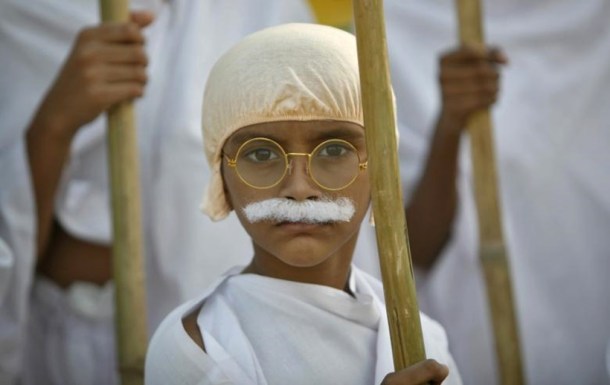 lathmar holi in rajasthan