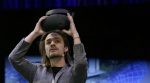 Virtual reality can help paralysed people feel limbs, detect pain