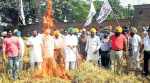 For Delhi, AAP wants crop burning to stop, in Punjab its leader helps set fields on fire