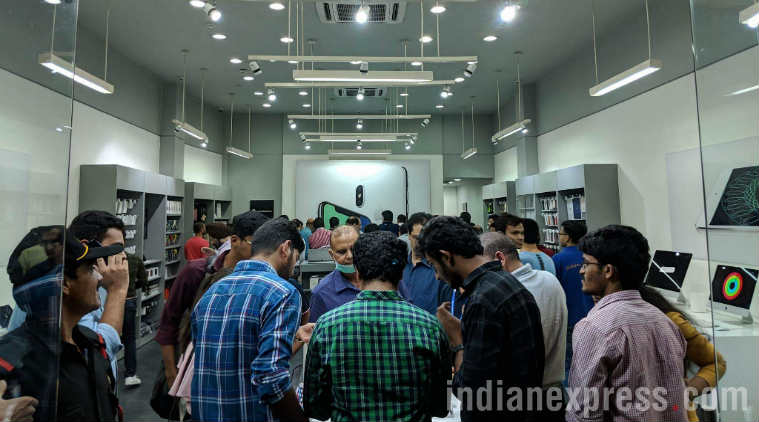 iPhone X, Apple iPhone X, iPhone X price in India, iPhone X launch in India, iPhone X flipkart, iPhone X Reliance Jio, iPhone X Airtel, iPhone X preorder, iPhone X Face ID, iOS